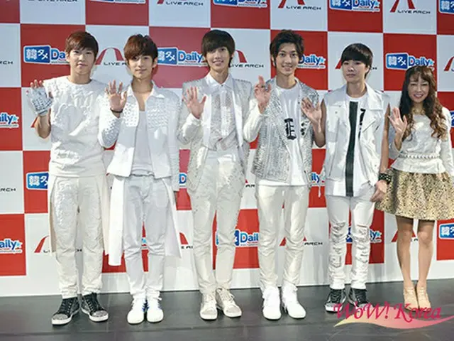 【囲みレポ】5人のBOYFRIEND「ドンヒョン兄貴の分まで頑張ります！」囲み取材で「LIVE ARCH」への意気込み語る