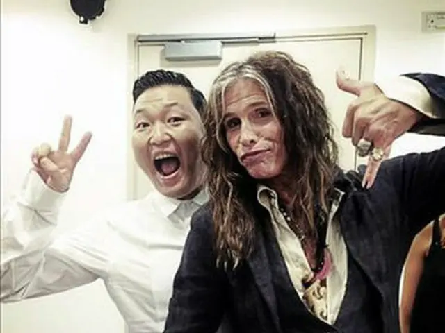 PSY（サイ）と「エアロスミス」スティーヴン・タイラー