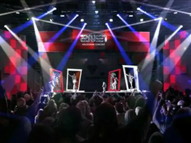 「2NE1」ホログラムコンサート