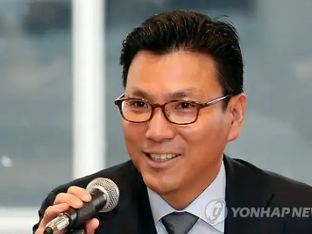 ソチ五輪の抱負などを語る金会長＝27日、ソウル（聯合ニュース）