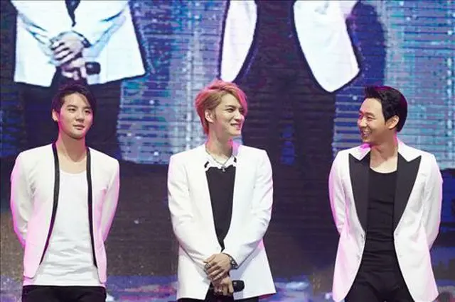 「JYJ」