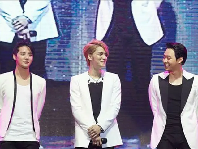 「JYJ」