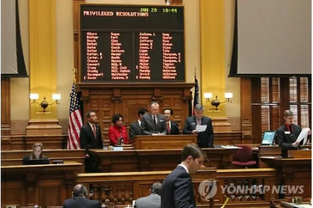 決議案を可決する米ジョージア州上院＝（聯合ニュース）