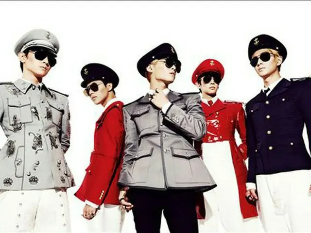 「SHINee」