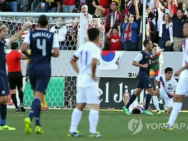 追加点を奪われる韓国代表＝1日、カーソン（聯合ニュース）
