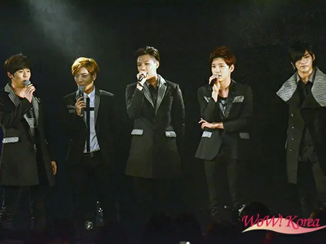 グループ「F.CUZ」左からジノン、レヒョン、イェジュン、テゴン、カン