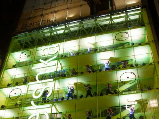 BoA “Shout It Out” Window Showcase at Bershka