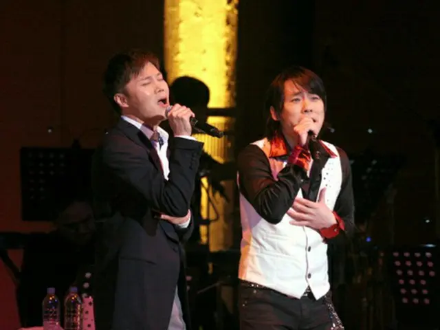 RyuとZERO　(C)ハーモニー