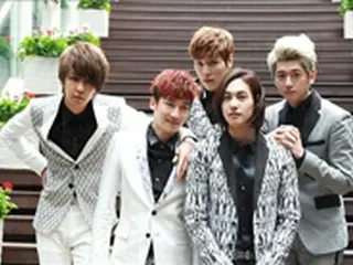 ジャッキー・チェンが育てるグループ「JJCC」“K-POPの中心に立ちたい”