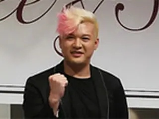 「SJ」シンドン　美女モデルと交際中？デート中の姿をキャッチ
