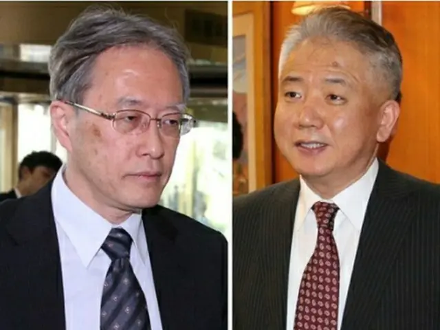 協議に出席する韓国外交部の李相徳（イ・サンドク）東北アジア局長（右）、外務省の伊原純一アジア大洋州局長＝（聯合ニュース）