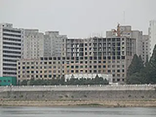 北朝鮮で23階建てマンションが崩壊　92世帯に被害推定