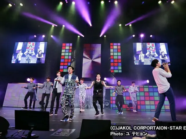 「ZE:A」
