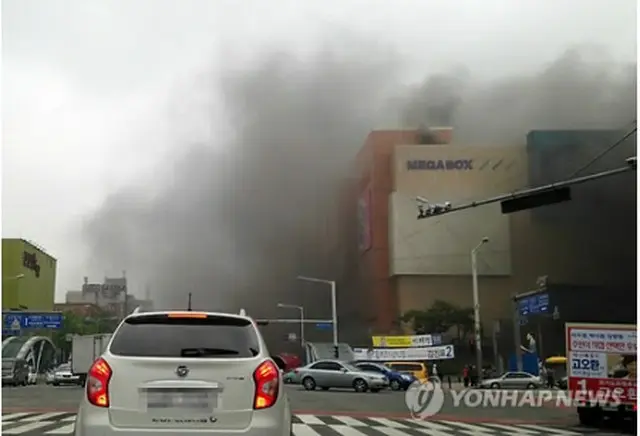 火事が発生した高陽市外バス総合ターミナル（読者提供）＝（聯合ニュース）