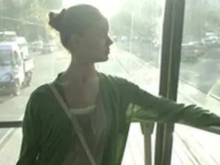 女性移住労働者の夢と現実を描いた映画「ローザ」公開へ