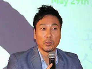 歌手イ・ムンセ、7月に甲状腺がんの再手術