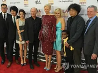 映画「雪国列車」のポン・ジュノ監督＆ソン・ガンホ、LA映画祭でレッドカーペットへ