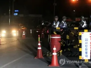 韓国兵の乱射事件で5人死亡　逃走兵士におびえる住民