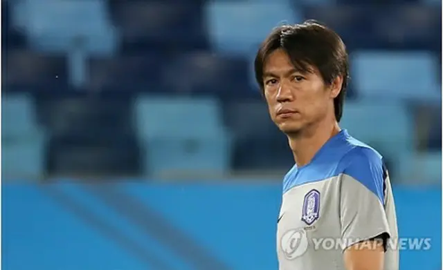 留任が決まった洪明甫監督＝（聯合ニュース）