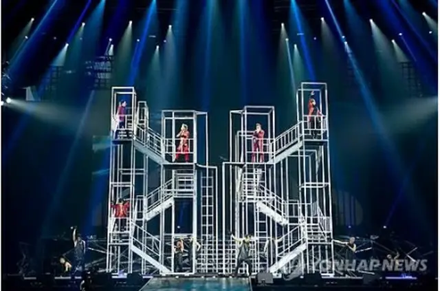 BIGBANGの公演の様子＝（聯合ニュース）