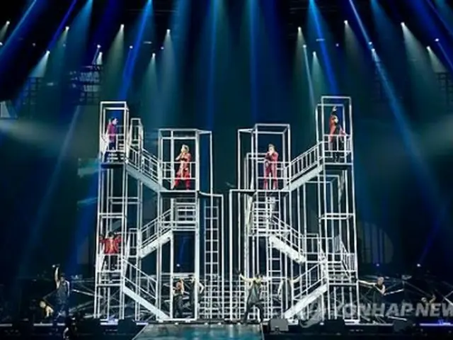 BIGBANGの公演の様子＝（聯合ニュース）
