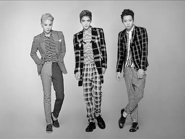 「JYJ」