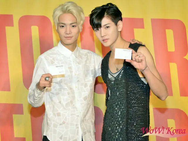 「NU’EST」左からJR、Ren