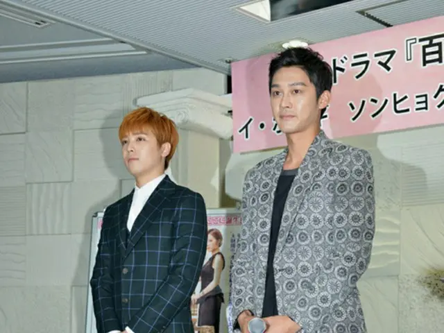 左から「FTISLAND」イ・ホンギ、俳優ソンヒョク