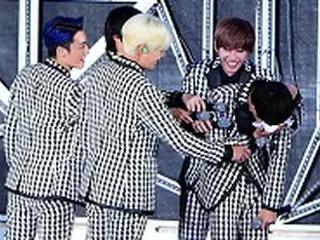 「SJ」イトゥク、「SM TOWN LIVE 」で涙の復帰