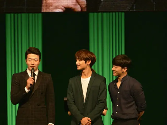 左からクォン・サンウ、「SHINee」ミンホ、アレックス