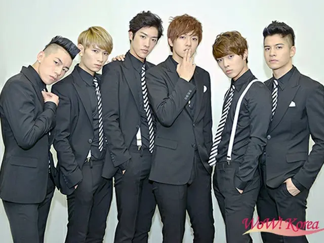 「CROSS GENE」左から　キャスパー、セヨン、タクヤ、シン、ヨンソク、サンミン