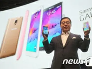 サムスンの新スマホ予約開始、iPhone 6 Plusと比較してみると