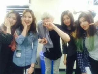「SJ」ウニョク、Red Velvetに囲まれて「うちの娘たち可愛いでしょ？」