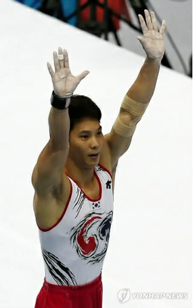 銅メダルを獲得した李相ウク＝23日、仁川（聯合ニュース）