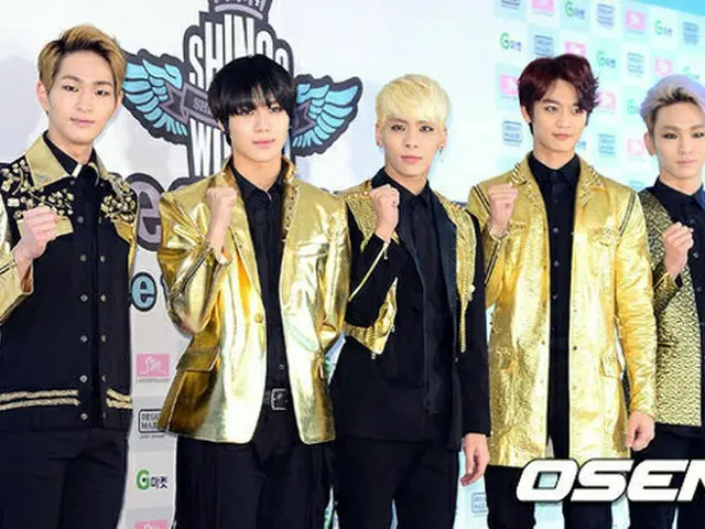 「SHINee」
