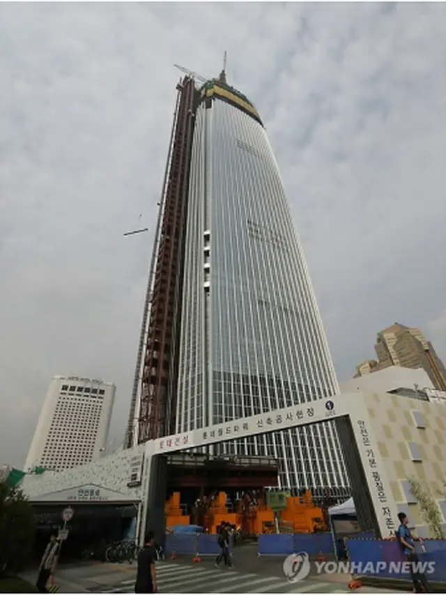 建設中の第２ロッテワールド＝（聯合ニュース）