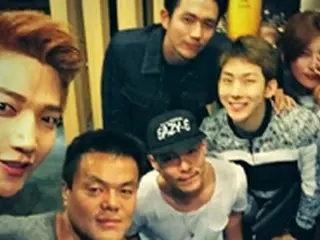 「2PM」Jun.K、JYPファミリーとのほんわかショット公開