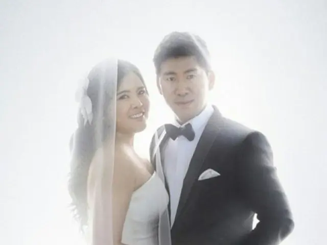 来る13日に結婚式を挙げる女子ゴルフの朴仁妃とナム・ギヒョプコーチ（提供:news1）