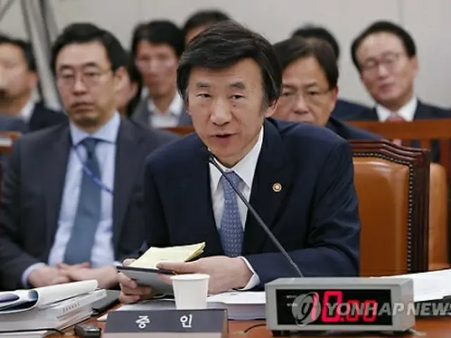 国政監査で答弁する尹長官＝７日、ソウル（聯合ニュース）