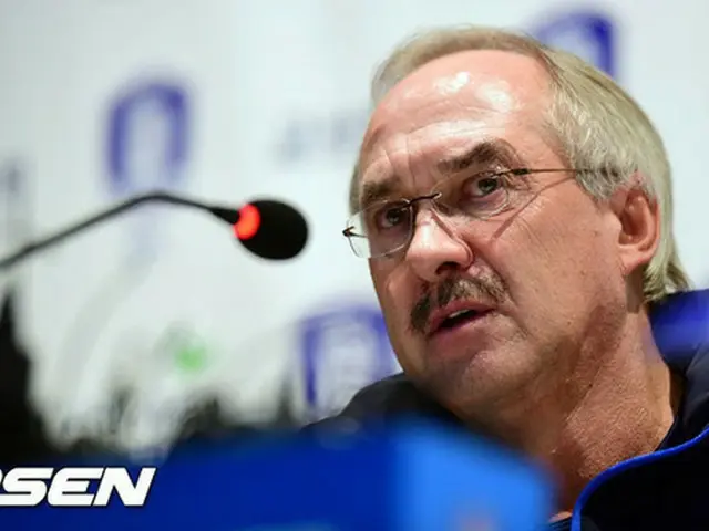 ウリ・シュティーリケ韓国サッカー代表チーム監督の第一歩を国際サッカー連盟（FIFA)も注目した。（提供:OSEN）