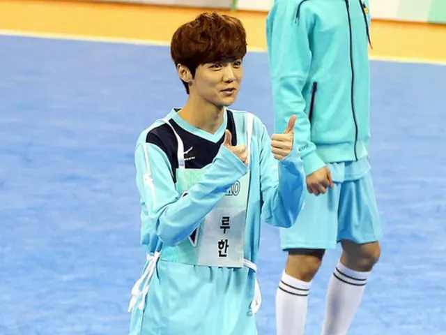韓国アイドルグループ「EXO」のLUHAN（写真）が所属事務所SMエンタテインメントを相手取り、専属契約効力不存在確認訴訟を提起。ファンの間に動揺と衝撃が広がっている