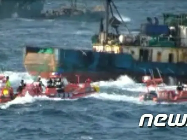 10日午前、韓国の西海岸で違法操業をしていた中国漁船の船長が、取り締まり中の韓国海洋警察の発砲により死亡した事故が発生した。（写真提供:news1）