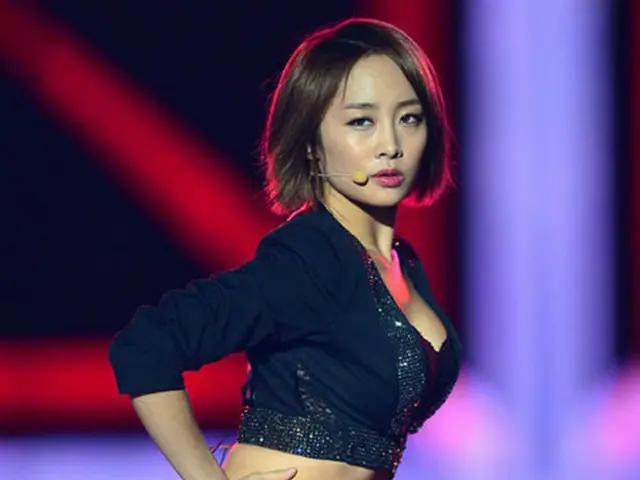 B2Mエンターテインメントと専属契約を結んだ元「KARA」ニコル（提供:OSEN)