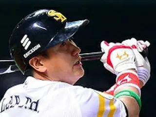 CSファイナル、ソフトバンク・李大浩、四球で逆転勝利をお膳立て