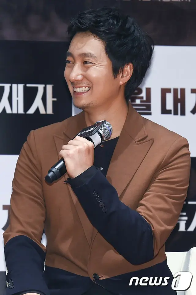 韓国俳優パク・ヘイルが、映画撮影中に父親のがんが発覚していたことを明かした