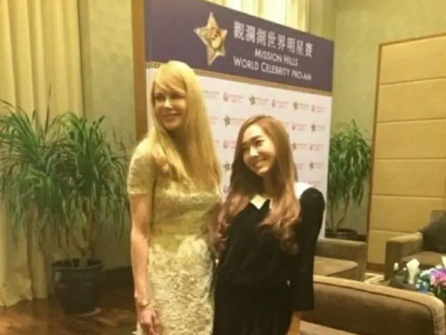 ジェシカ（少女時代）が米女優ニコール・キッドマンとの2ショット写真を公開した。（提供:OSEN）