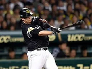 ソフトバンク・李大浩、ついに大砲放った！日本Sで初HR