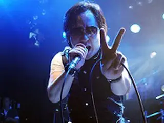 故シン・ヘチョル、韓国歌謡界の“魔王”の26年