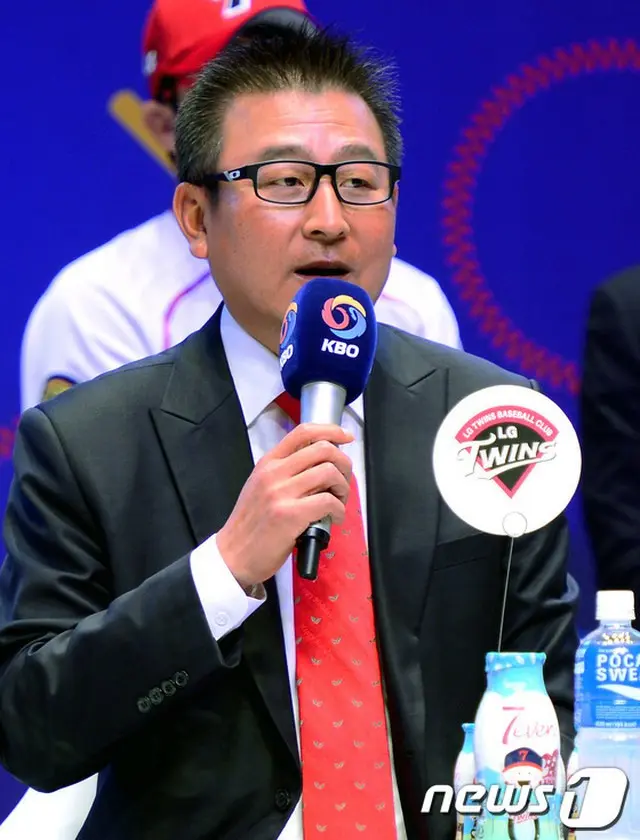 韓国プロ野球キム・ギテ（金杞泰）前LGツインズ監督（45）が、KIAタイガースの新しい指令塔候補として急浮上している。