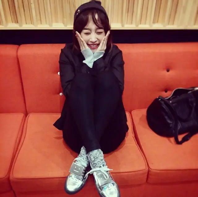 「KARA」の元メンバー、ニコルは30日午後、自身のInstagram（インスタグラム）に「キャッ、お久しぶりです」という文章と共に写真を掲載した。（提供:OSEN）